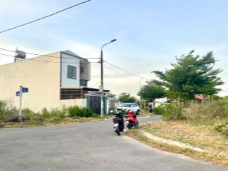 Bán đất nền 2 mt ngã 4 kđt ngân câungân giang, điện ngọc đà nẵng. gía bao tốt khu vực, kề fpt