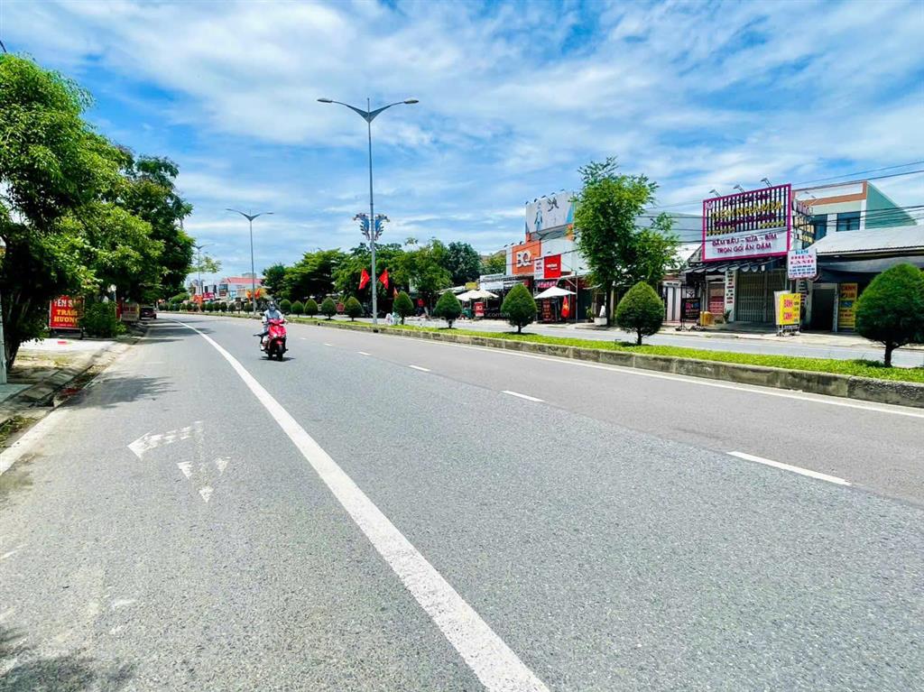 Bán đất tặng nhà mặt tiền trần thủ độ, ngay ngã tư kcn điện nam điện ngọc phát triển sầm uất