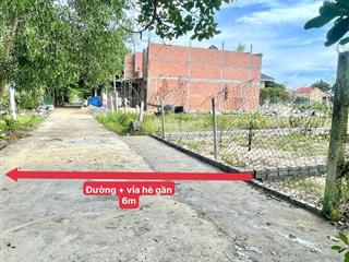 Chính chủ gửi bán lô đất bê tông chính kẹp bờ đất rộng hơn 2m,điện ngọc,đà nẵnggần fptgần biển.