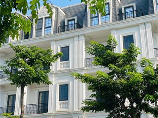 Mới ra căn vườn hoa tài chính 32 tỷ dự án jade square!  0973 032 ***