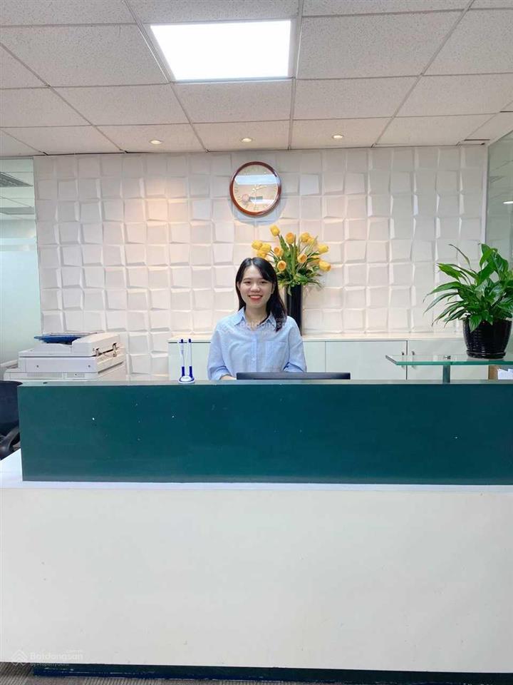 Chỗ ngồi cố định, full tiện ích tại phố duy tân, cầu giấy giá 2 triệu/tháng