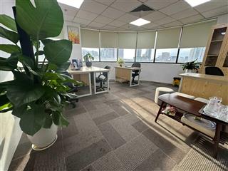 Còn duy nhất 3 phòng riêng từ 1550m2 trung tâm quận cầu giấy, setup đầy đủ nội thất, view đẹp