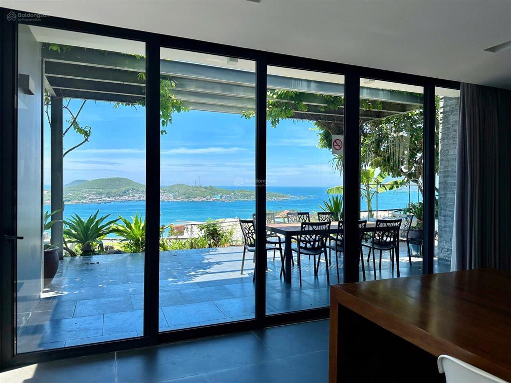 Bán biệt thự biển  khu dịch vụ du lịch anh nguyễn  ocean front villas  420m2