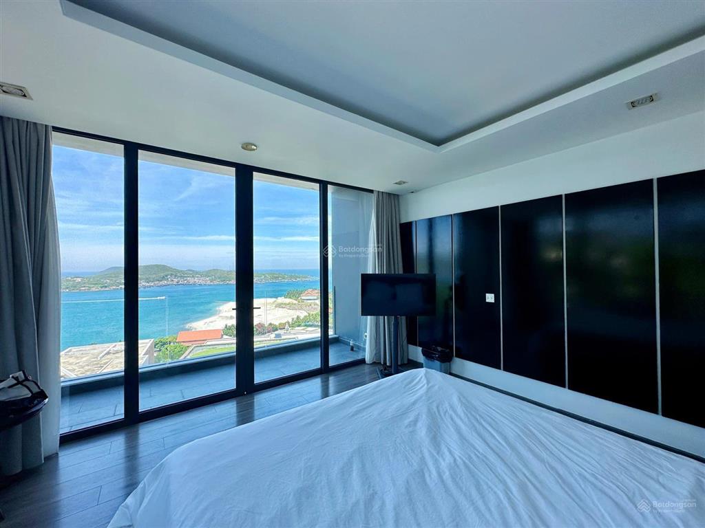 Bán biệt thự biển  khu dịch vụ du lịch anh nguyễn  ocean front villas  420m2