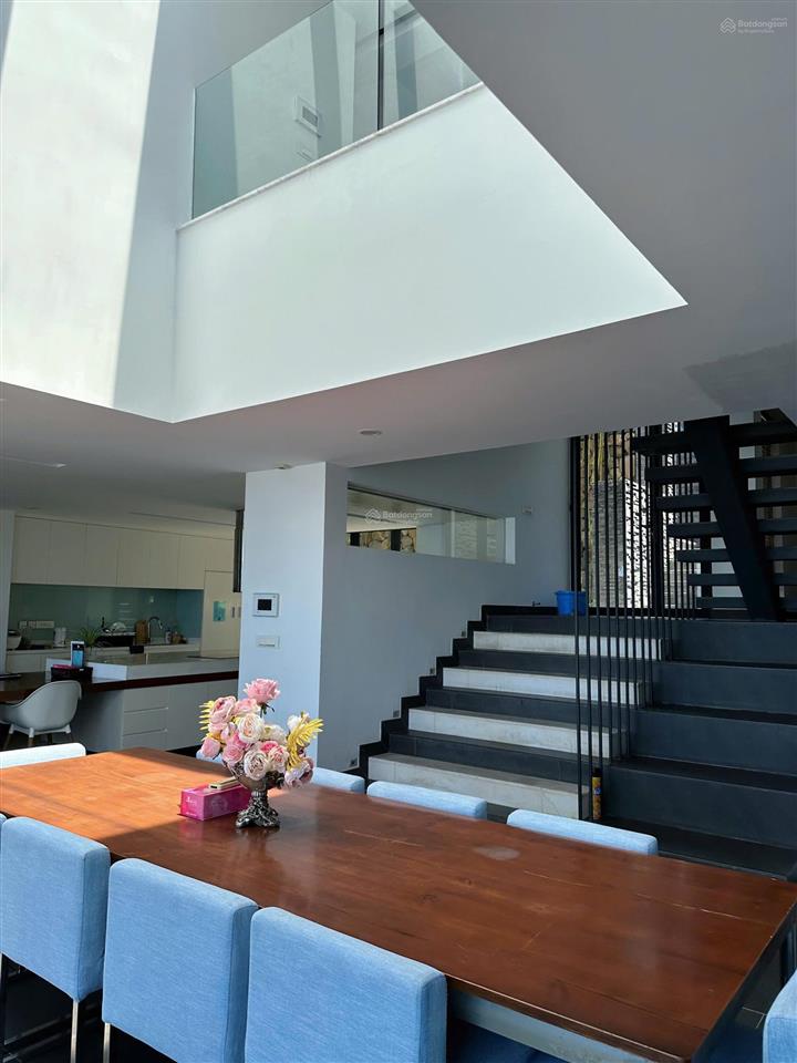Bán biệt thự biển  khu dịch vụ du lịch anh nguyễn  ocean front villas  420m2