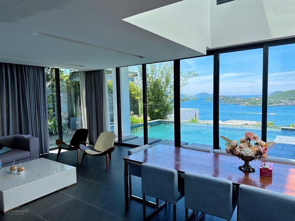 Bán biệt thự biển  khu dịch vụ du lịch anh nguyễn  ocean front villas  420m2