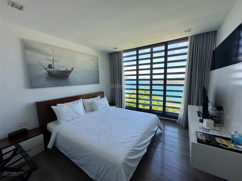 Bán biệt thự biển  khu dịch vụ du lịch anh nguyễn  ocean front villas  420m2