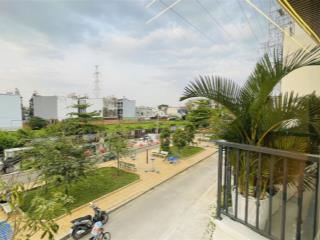 Đất mặt công viên đường nhựa 16m khu vip