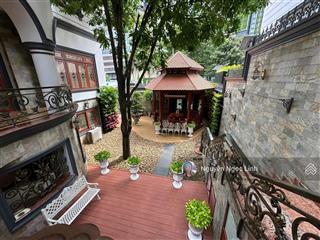 Có tiền chưa chắc mua được, chiếc villa ấp ủ tâm huyết chỉ muốn bán cho chủ mới đúng gout.