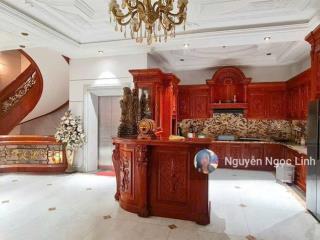 Tuyệt tác biệt thự gỗ quý xuân thủy thảo điền. hầm 3 tầng, gara xe, nội thất gỗ thủ công tinh xảo.