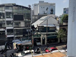 Cho thuê 2 tầng 50 cmt8, ngay trung tâm 160m2. tiện ở kết hợp kinh doanh giá 5.5 tr/th