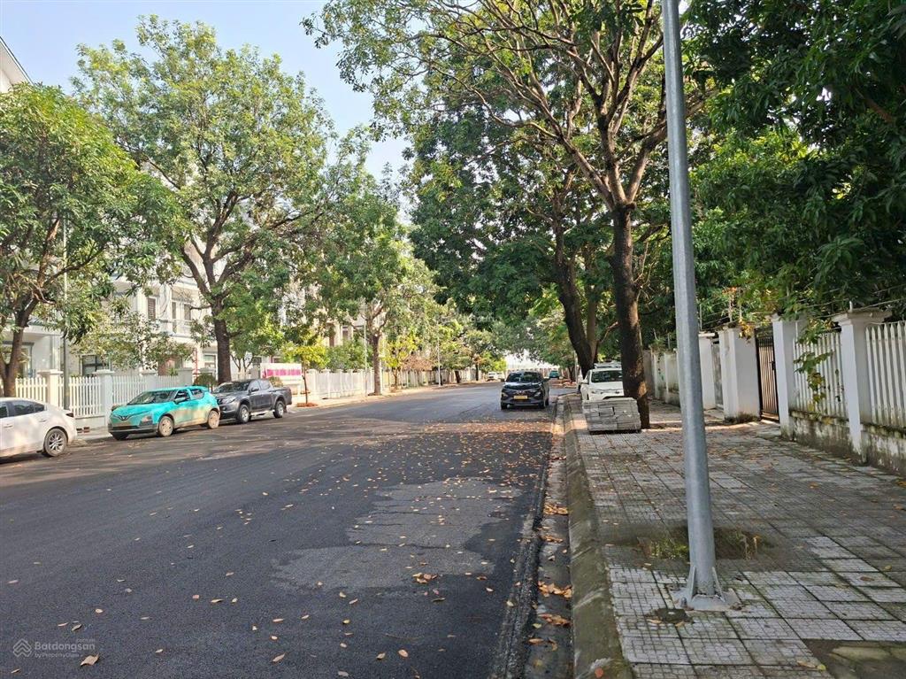 Chính chủ cần bán biệt thự đơn lập phương viên 317m2 căn góc siêu đẹp