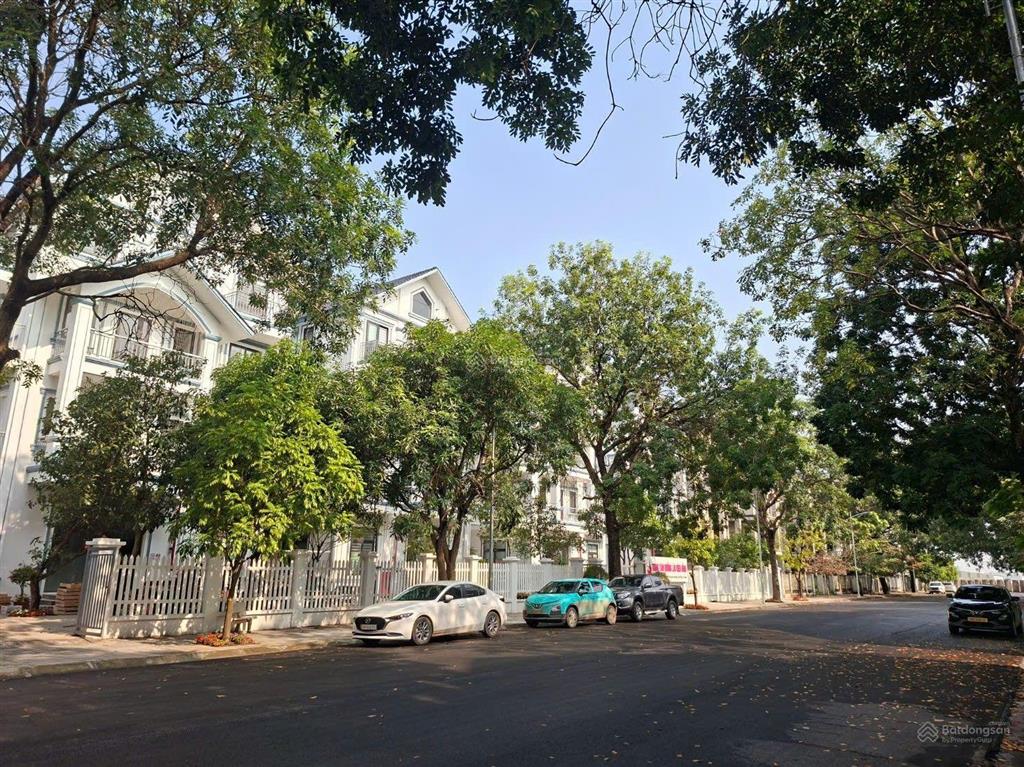 Chính chủ cần bán biệt thự đơn lập phương viên 317m2 căn góc siêu đẹp