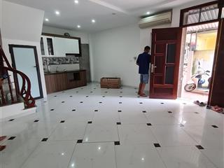 Chính chủ cần bán căn nhà 31m2 xây 3 tầng tại la phù gần ủy ban xã, cách lê trọng tấn 1km.