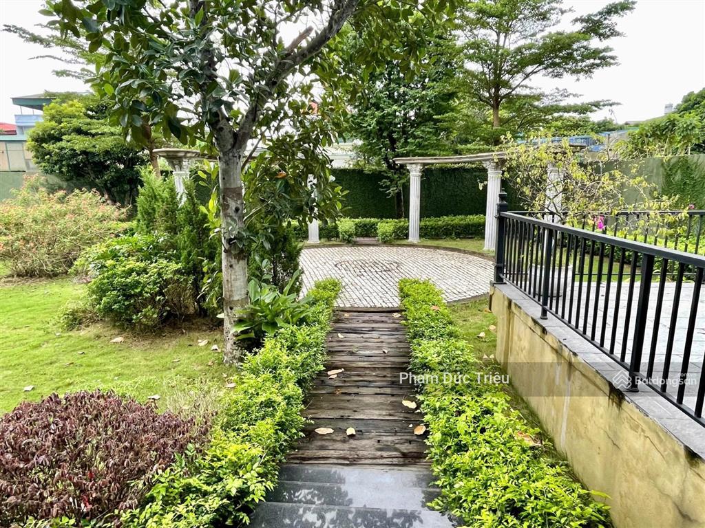 Bán 1200m2 đất tặng nhà vườn siêu xịn trung tâm xã bình yên do không có nhu cầu ở