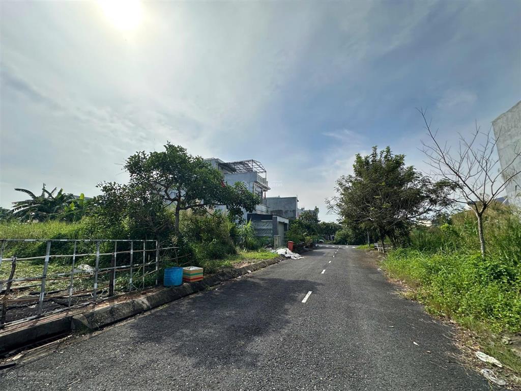 Cần bán nhanh lô đất đường số 24 kdc thái sơn, sát trường tiểu học , giá 2tỷ070.  0907 228 ***