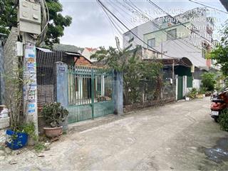 Bán lô đất đẹp, ngay gần biển, bãi tắm, 2 mặt tiền trước sau, hẻm đường điện biên phủ, nha trang