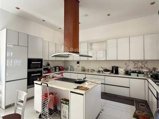 Cho thuê nhà mặt tiền trung tâm hải châu gần cầu rồng ! giá 45tr
dt 360 m2 đất diện