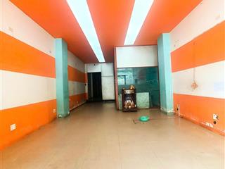 Cho thuê nhà 3 tầng khu sâm uất ngay chợ hoà khánh ! quận liên chiểu
giá 25tr
dt 125m2
t1 t