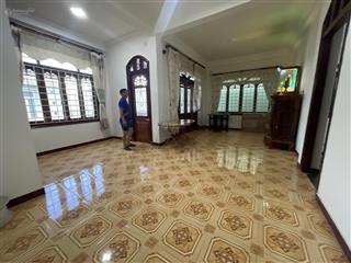 Cho thuê nhà 3 tầng mt gần phan đăng lưu! hoà cường bắc, full nội thất. giá 30 tr/th. dt 140m2