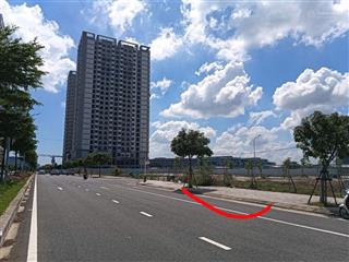 Cho thuê lô đất mt đường 22m hoàng minh thắng ngay các tòa căn hộ fpt plaza, sát fpt. dt 360m2