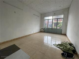 Cho thuê 2 căn liền kề mt hoà hải gần non nước ( 1 căn 3 tầng 5 phòng ngủ 4 tolet khép kín trong