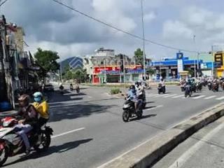 Cho thuê lô đất đường lớn hoà khánh nam ! đất 1000 1500m2 cho thuê làm sân để xe hoặc để vật l