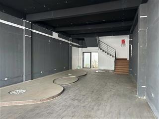 Cho thuê shophouse mặt phố hoàn thiện cơ bản 3 tầng giá 23tr/tháng tại geleximco khu c   09622977