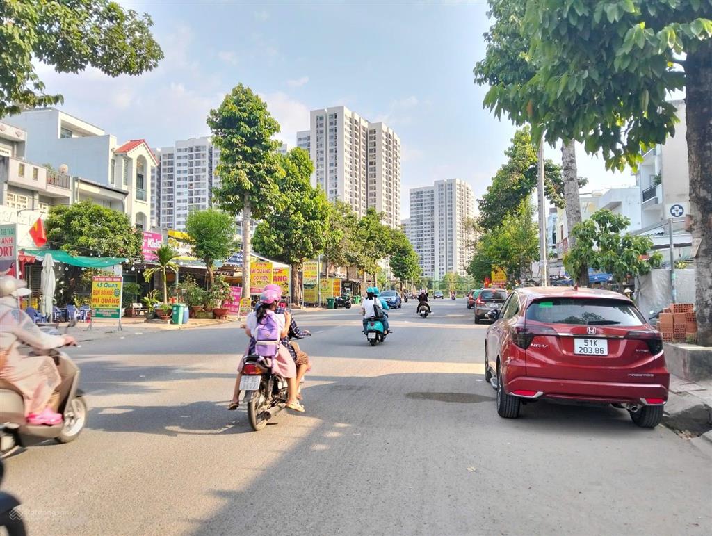 Ngay trường mầm non long bình, đường 12m, 5x22 110m2, tđc phước thiện, ngay đường 9a 0904 968 ***