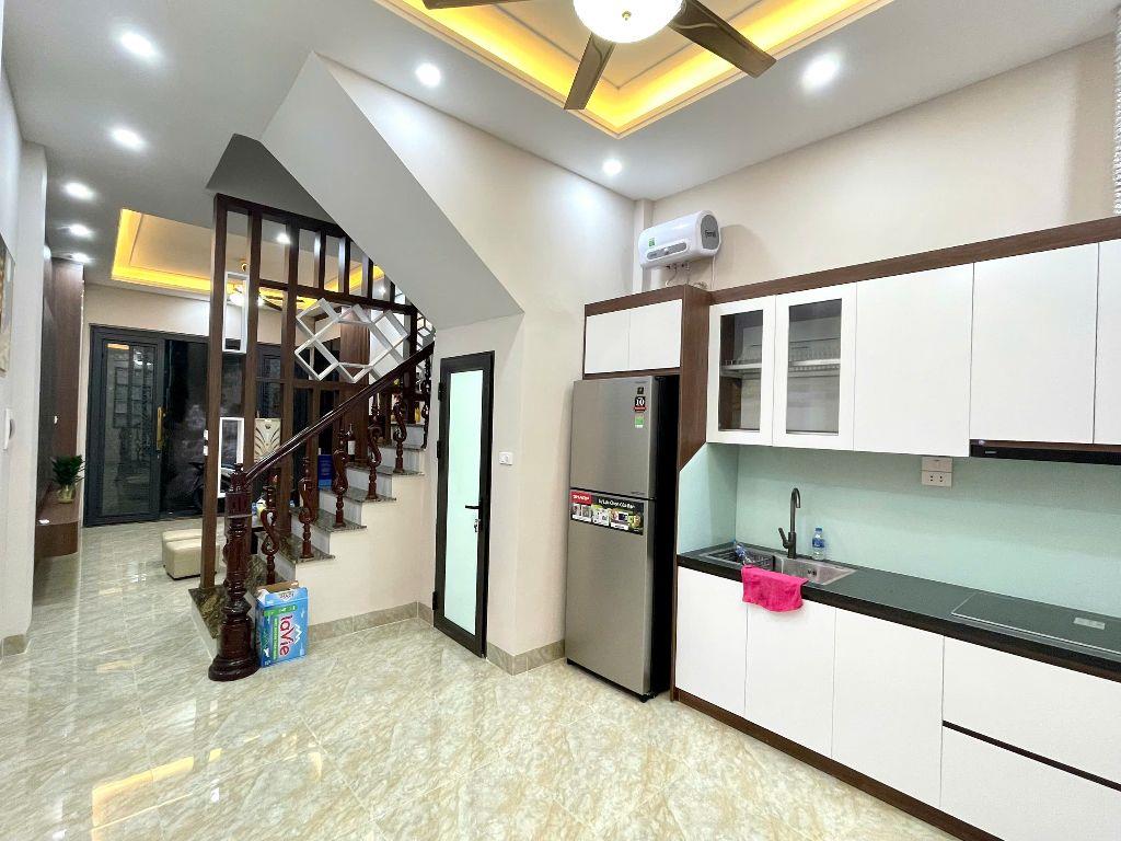 BÁN NHÀ ĐẸP KHƯƠNG ĐÌNH – THANH XUÂN | 45M² X 4 TẦNG | 11.6 TỶ | FULL NỘI THẤT – 2 THOÁNG – CÓ BAN CÔNG