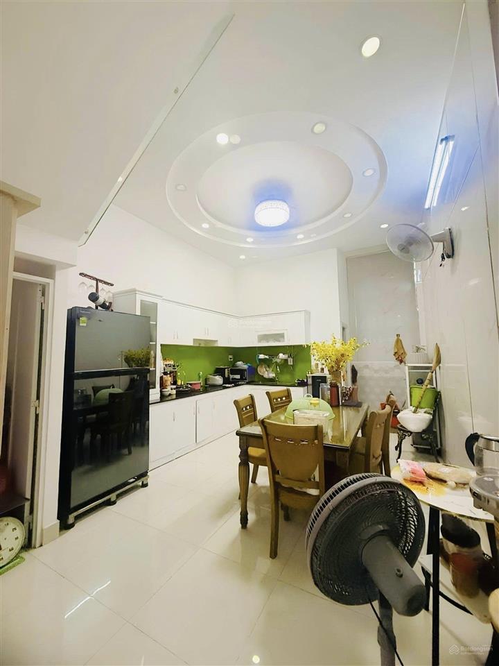 Nhà hẻm nhựa thông 8m  lũy bán bích tân thành khu bàn cờ 4x14 4 tầng st giá nhỉn 7tỷ  0936 999 ***