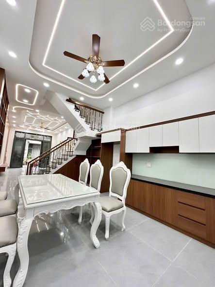 Nhà đẹp hẻm nhựa thông xe hơi 7m khuôn việt | dt 4x15m | 3 tầng st | 4pn | giá 7.9 tỷ  0936 999 ***