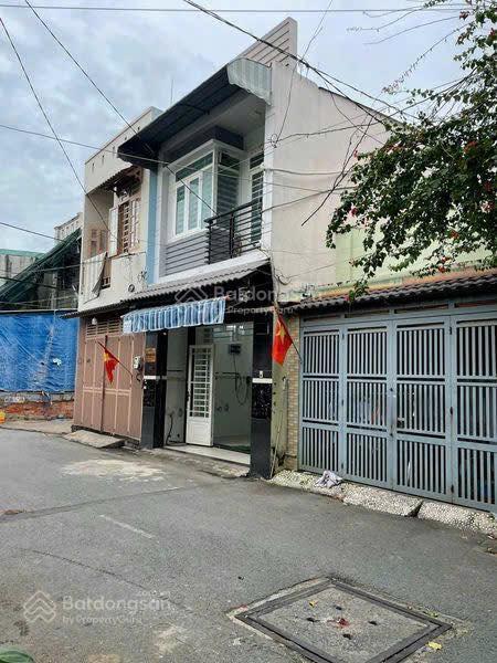 Nhà hẻm xe hơi 7m phú thọ hòa cách mt chỉ 10m. dt 4x15m, 2 tầng, 3pn. giá 6.9 tỷ  0936 999 ***