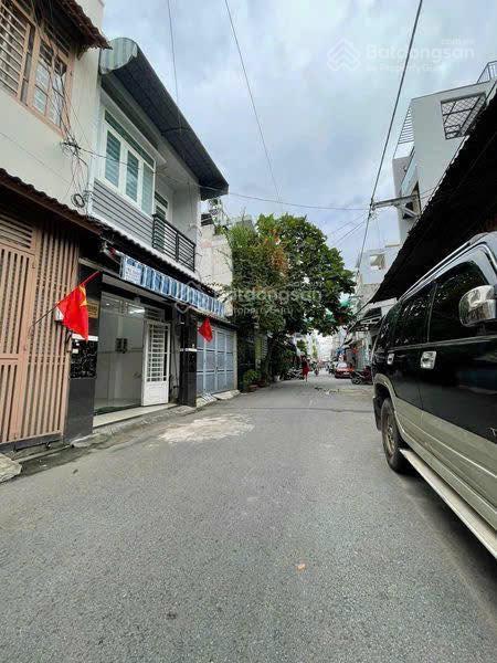 Nhà hẻm xe hơi 7m phú thọ hòa cách mt chỉ 10m. dt 4x15m, 2 tầng, 3pn. giá 6.9 tỷ  0936 999 ***