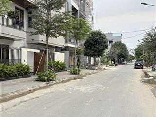 Chính chủ cần bán đất đường lê ấm , phường hoà xuân , tp đà nẵng . diện tích 100 2 , giá cực tốt