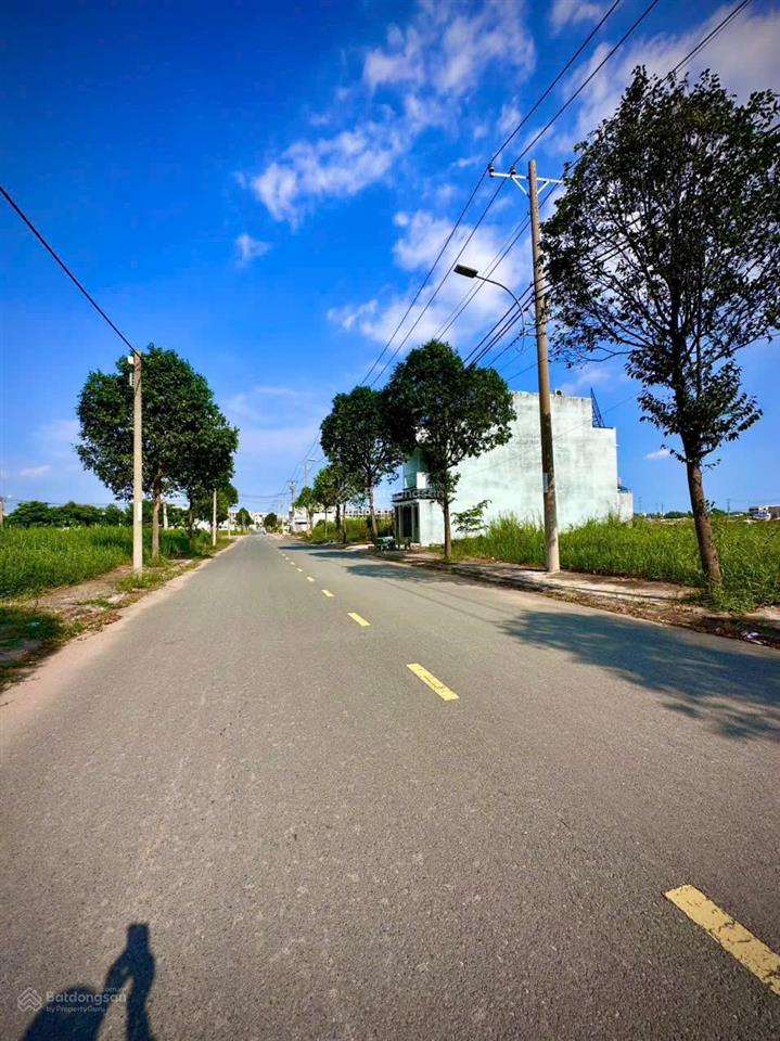 Dự án saigon village đường lớn lộ giới 15. giá chỉ 2tỷ090. dt 80m2. sổ hồng