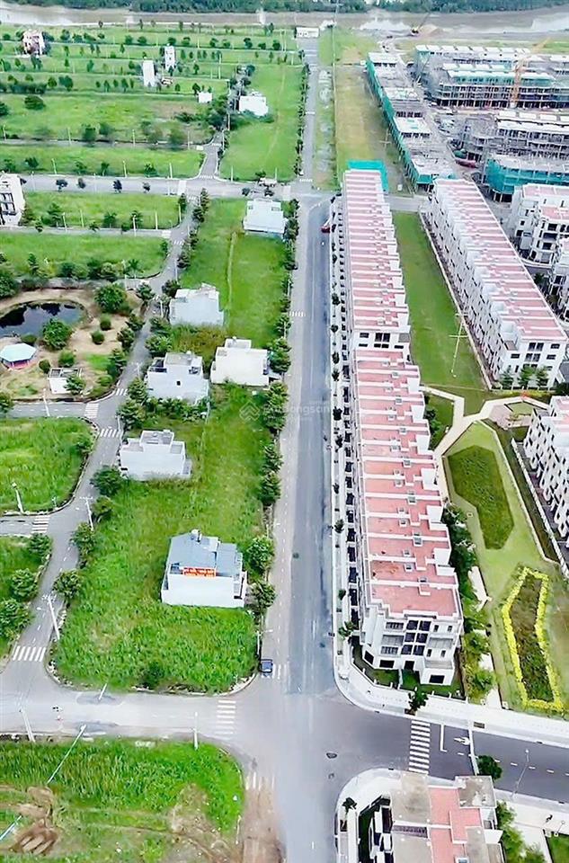 Dự án saigon village nền sạch đẹp gần cổng chính. giá chỉ 2tỷ150. dt 80m2. sổ hồng