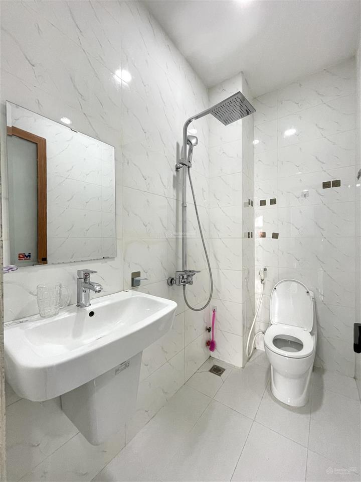Căn hộ studio cao cấp 4 đi đh y dược, bảo vệ 24/24