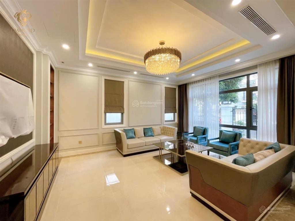 Cho thuê bt 400m2, cạnh hồ điều hòa vinhomes harmony, 05pn, nội thất nhập khẩu, giá 60 tr/th