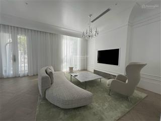 Góc cho thuê  vinhomes riverside 40 tr/ tháng. bt song lập 240m2  có thang máy, hiện đại, nhà mới