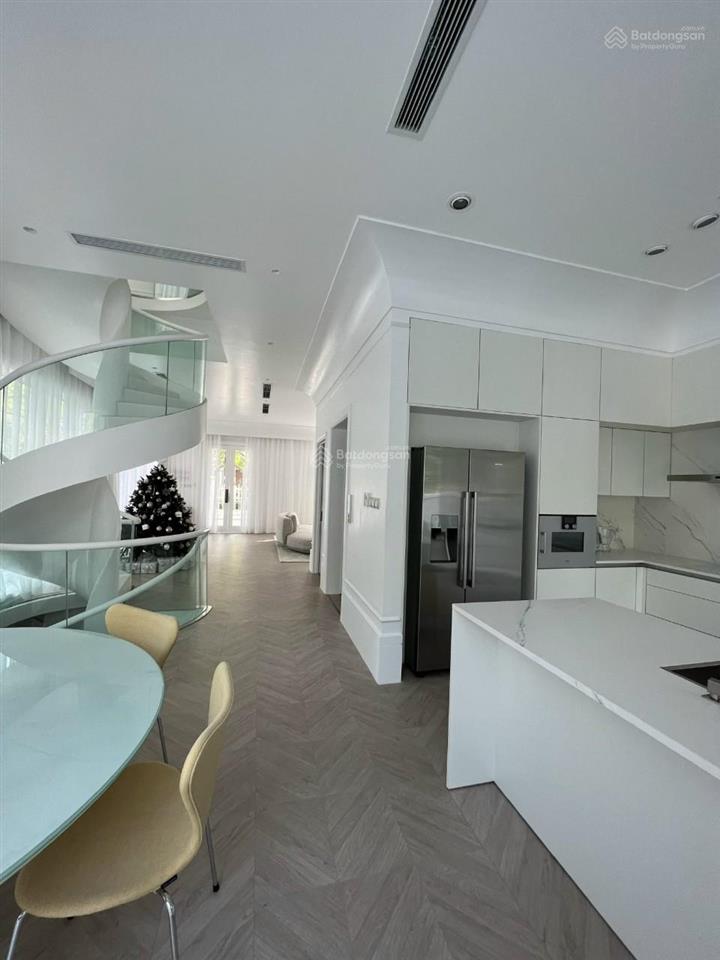 Góc cho thuê  vinhomes riverside 40 tr/tháng. bt song lập 240m²  có thang máy, hiện đại, nhà mới