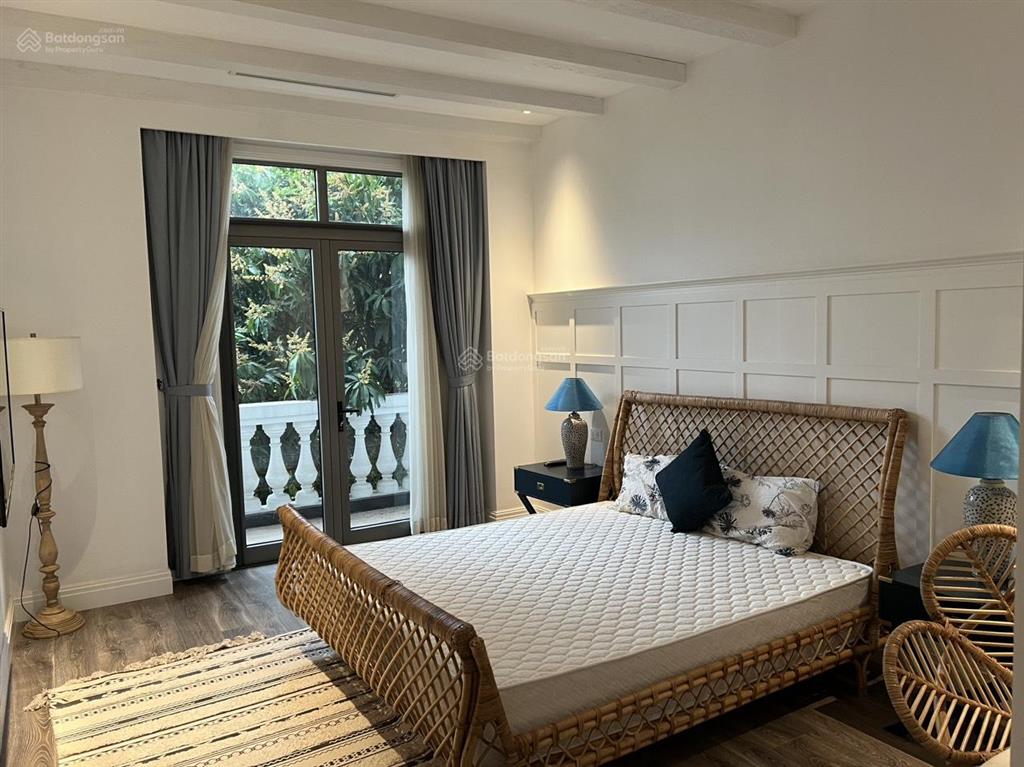 Cho thuê bt 96m2 tại vinhomes the harmony, long biên, gần trường vinschool và hồ 12ha. giá 33 tr