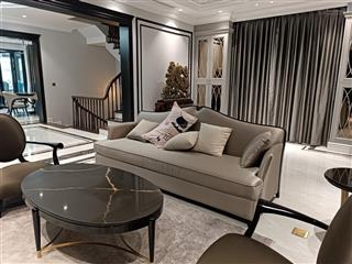 Cho thuê gấp bt hoa lan 450m2 có sông, có hầm, gần trường bis full nội thất mới giá 45 triệu/tháng