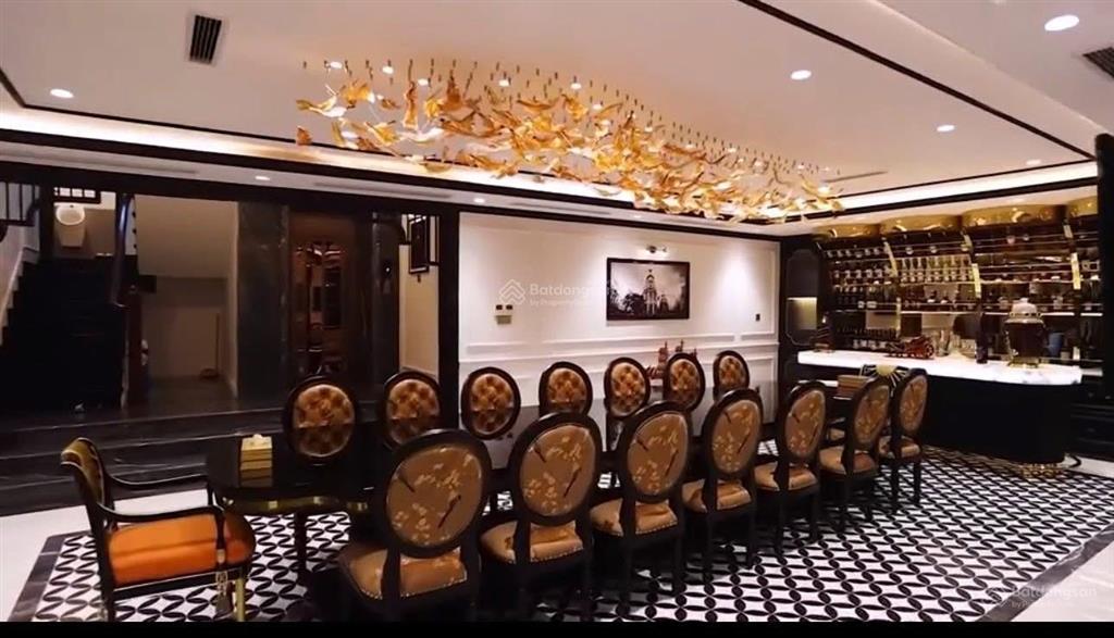 Bán gấp bt song lập vinhomes harmony 215m2 hoàn thiện có thang máy. 4pn 5wc