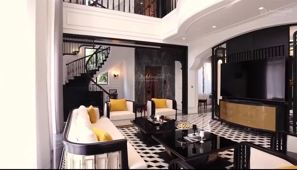 Bán gấp bt song lập vinhomes harmony 215m2 hoàn thiện có thang máy. 4pn 5wc