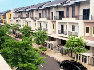 Duy nhất 1 căn liền kề beomes từ sơn sát vách ninh hiệp, giá chưa tới 6 tỷ