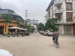 Mua đất tặng nhà 3 tầng  view công viên, sát chợ giàu sầm uất, trung tâm từ sơn!