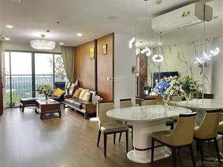Chính chủ cần bán gấp căn 2pn view hồ ngđ cực đẹp tầng 19, giá hợp lý chỉ 8,7 tỷ.  0911 717 ***
