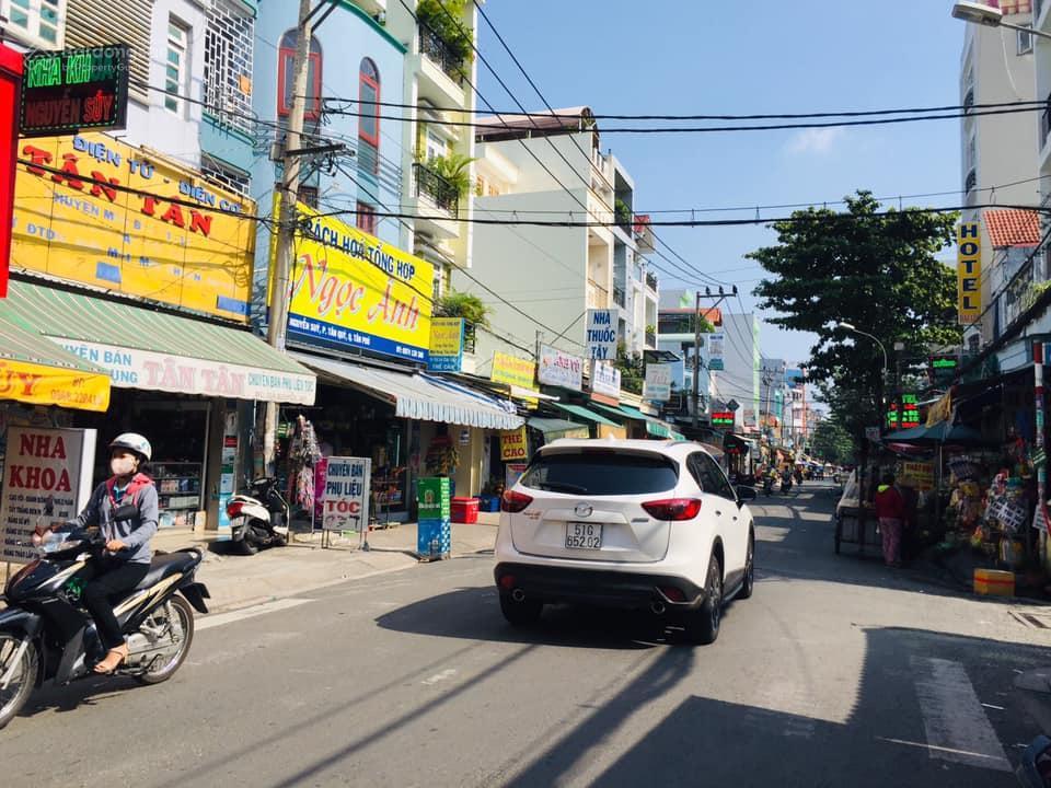 Mặt tiền kinh doanh chợ phường tân quý dt 4mx18m 1 lầu giá 8,9 tỷ