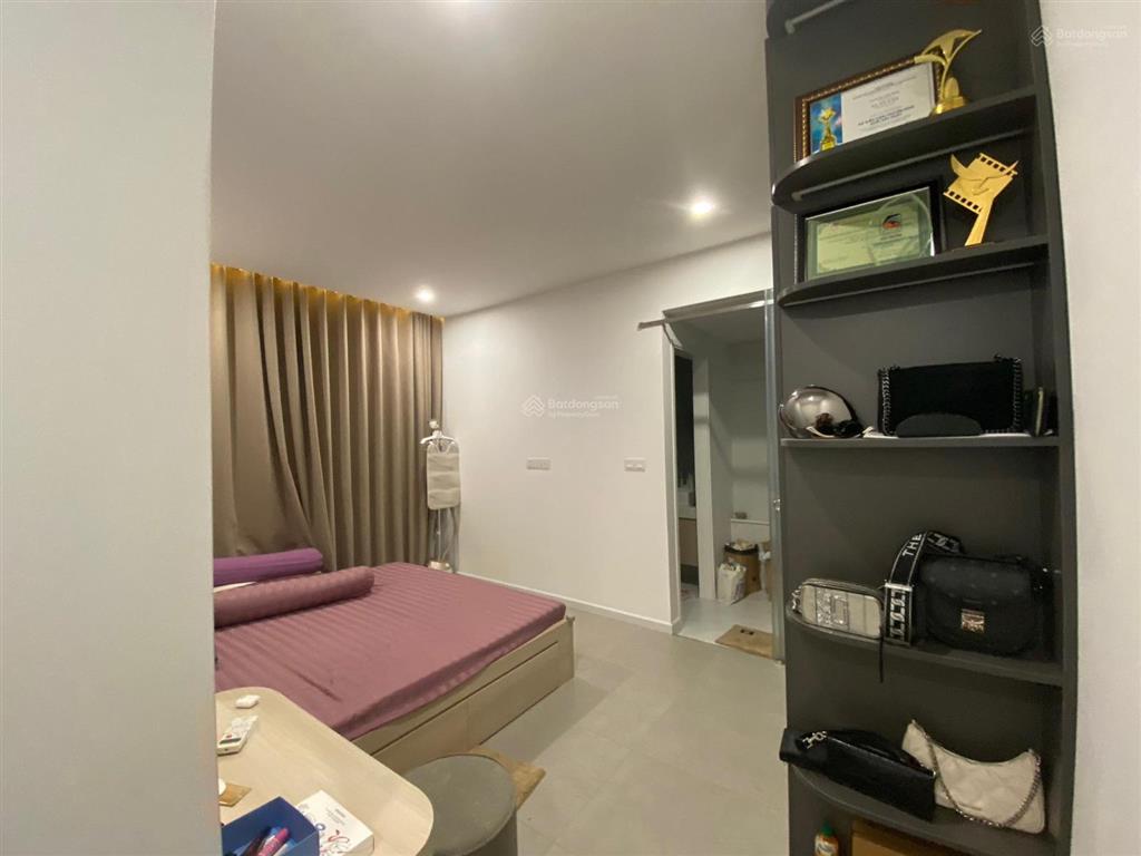 Chính chủ bán palm heights,3pn121,5m2,giá bán11,650 tỷ bao hết thuế phí sang tên.